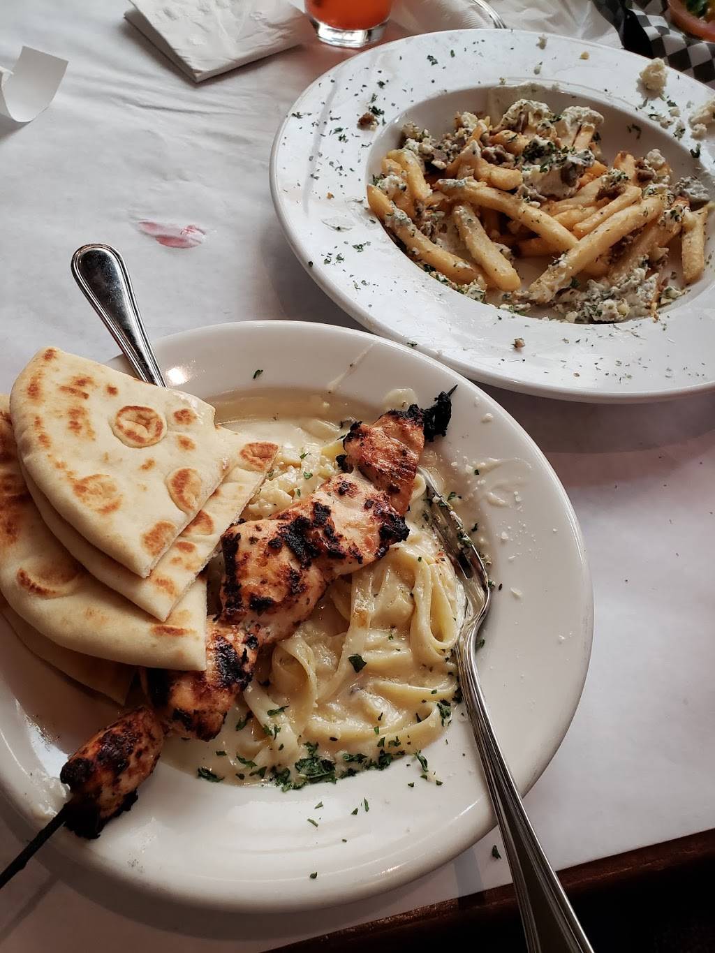 Giorgios Greek Cafe | restaurant | 328 S Meridian, Puyallup, WA 98371, USA | 2532002333 OR +1 253-200-2333