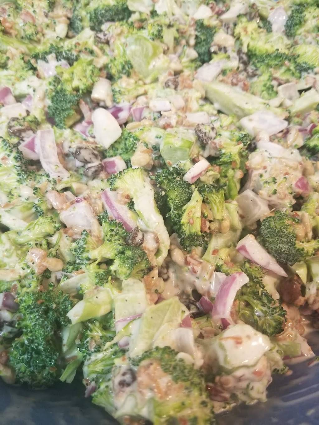 Bones Backstreet BBQ | restaurant | 310 6th St S, Clanton, AL 35045, USA | 2052585179 OR +1 205-258-5179