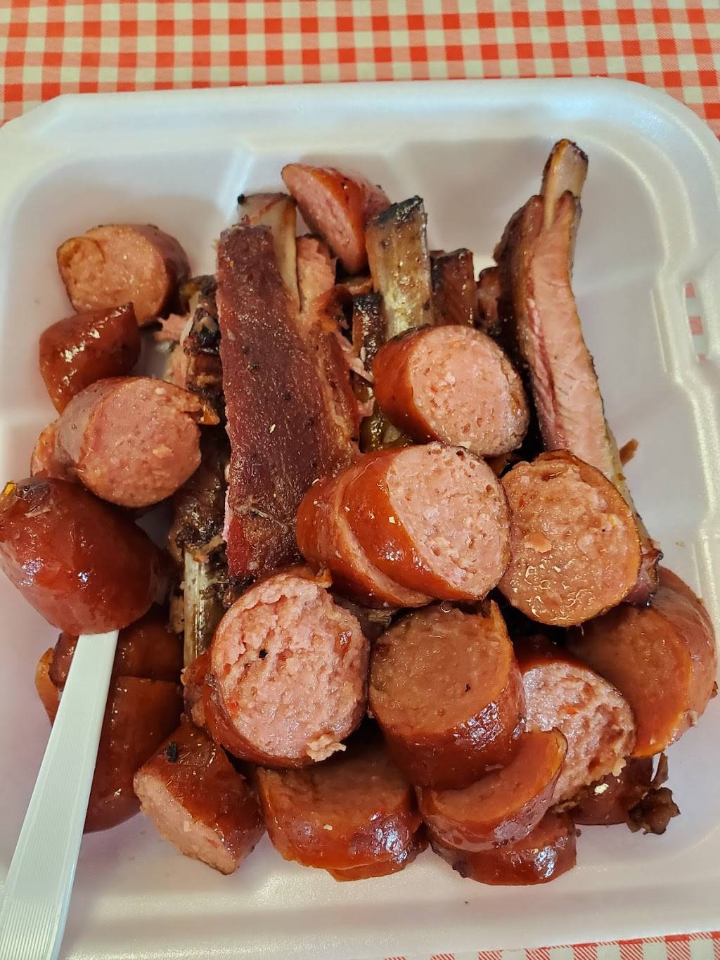 Carters Bar-B-Que | restaurant | 519 S Eastman Rd, Longview, TX 75602, USA | 9032363271 OR +1 903-236-3271