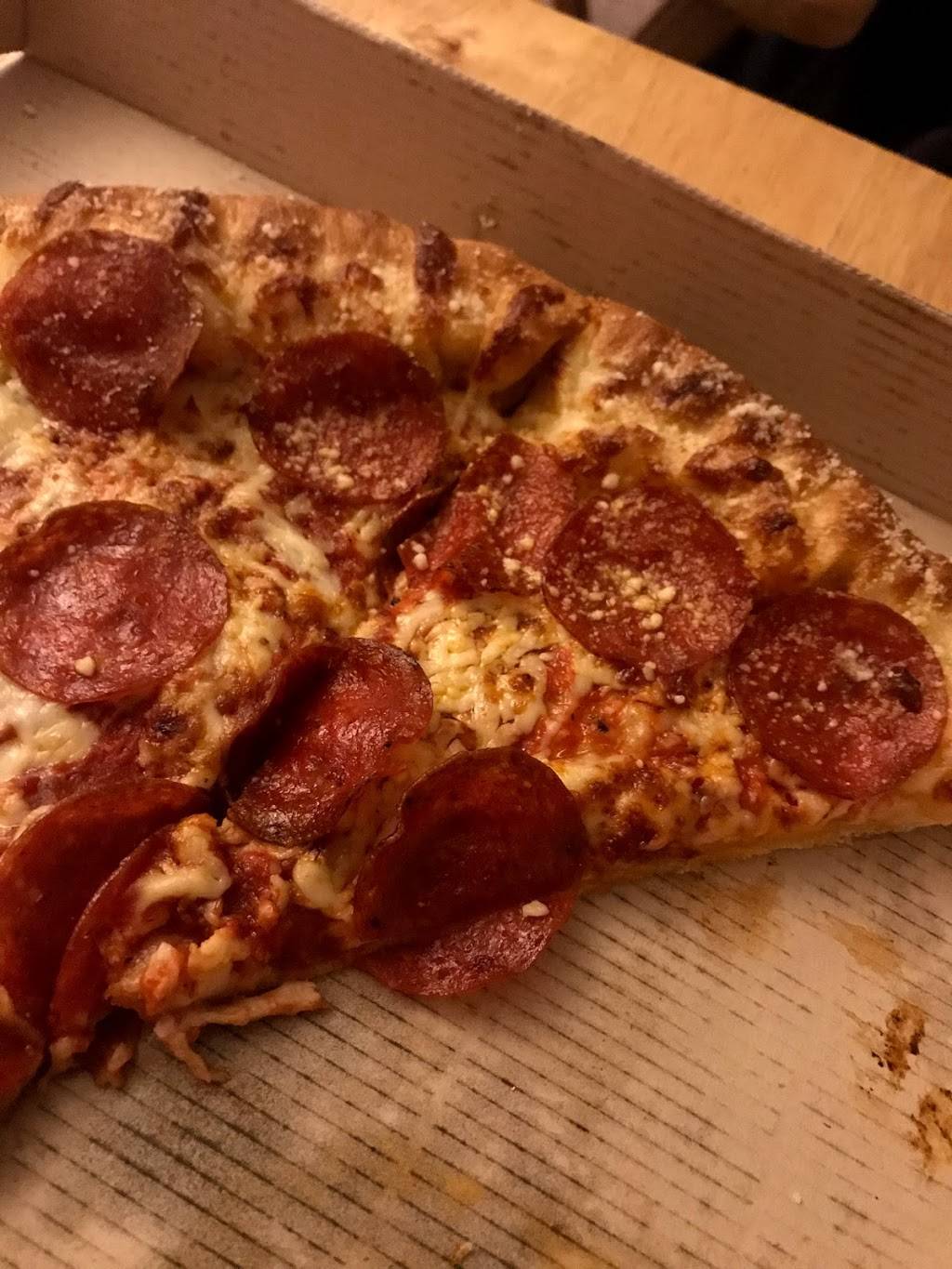 Little Caesars Pizza | meal takeaway | 8 W Madison St, Eau Claire, WI 54703, USA | 7158357772 OR +1 715-835-7772