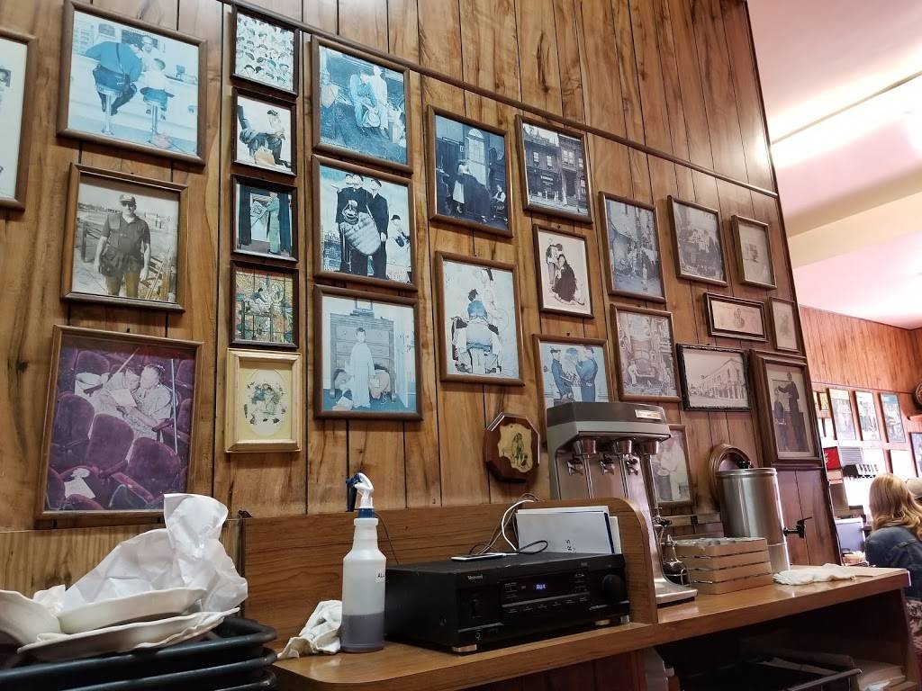 Wendys Place | restaurant | 107 W Grand Ave, El Segundo, CA 90245, USA | 3103223942 OR +1 310-322-3942