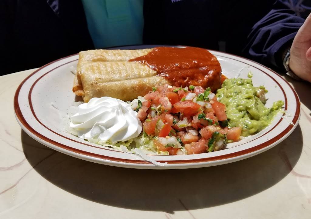 La Capilla Mexican Restaurant | restaurant | 807 Adams Ave, Huntington Beach, CA 92648, USA | 7143740342 OR +1 714-374-0342