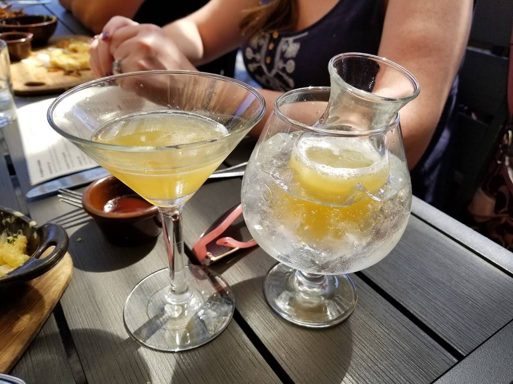 Q39 - Midtown | restaurant | 1000 W 39th St, Kansas City, MO 64111, USA | 8162553753 OR +1 816-255-3753