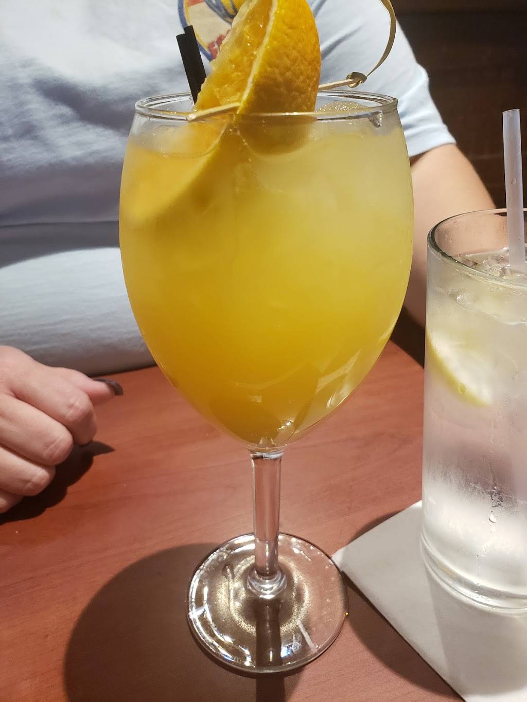 OCharley’s Restaurant & Bar | restaurant | 1 Terminal Dr, Nashville, TN 37214, USA | 6152754362 OR +1 615-275-4362