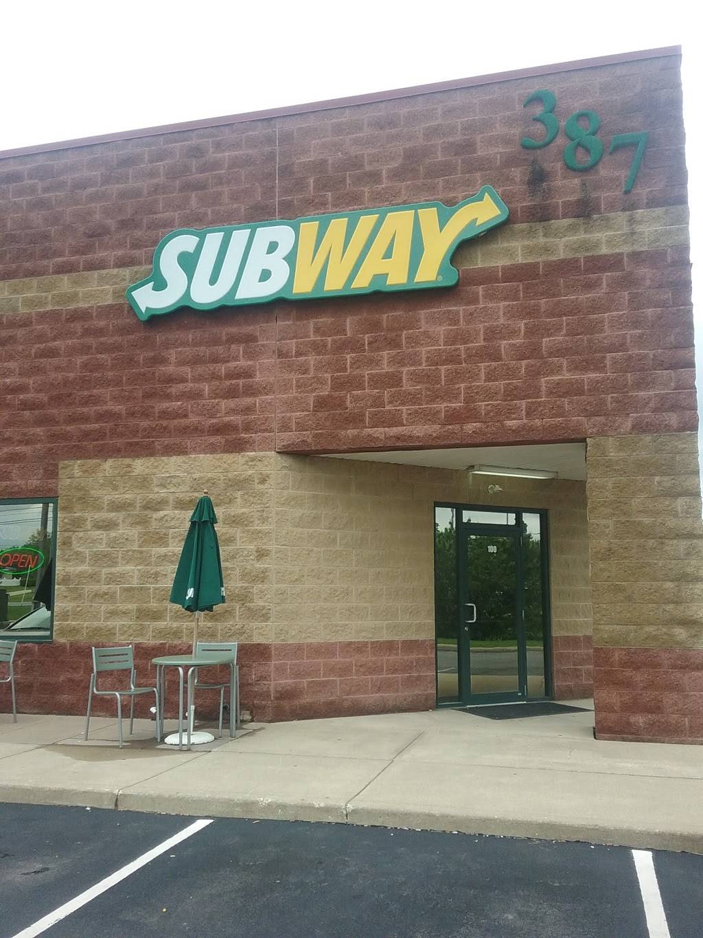 Subway | restaurant | 387 Medina Road Suite 100 Granger, Commons, Medina, OH 44256, USA | 3302393111 OR +1 330-239-3111
