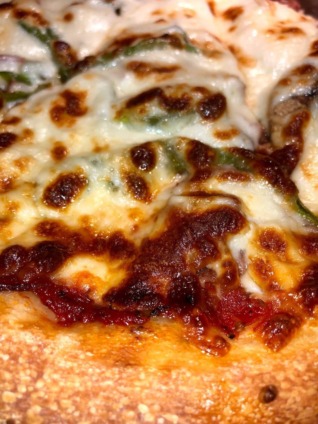 Pizzeria Cartier Inc | restaurant | 387 Boulevard Cartier O, Laval, QC H7N 2K7, Canada | 4506676332 OR +1 450-667-6332