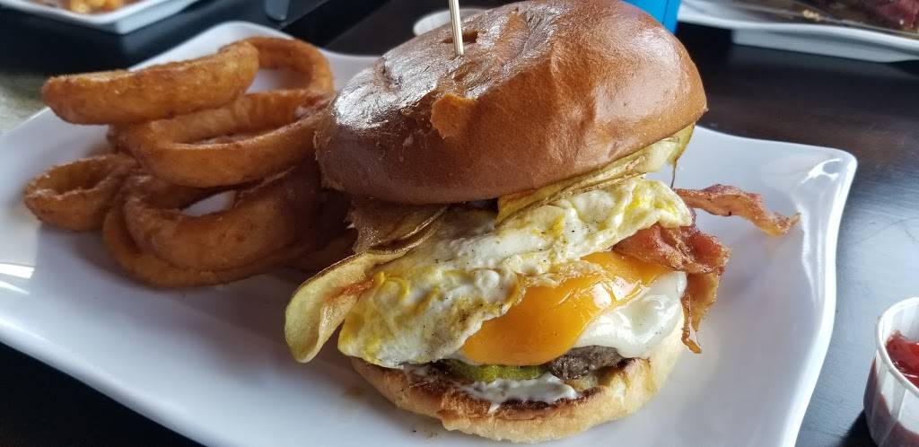 Annys Fine Burger | restaurant | 5375 Kearny Villa Rd, San Diego, CA 92123, USA | 8582780618 OR +1 858-278-0618