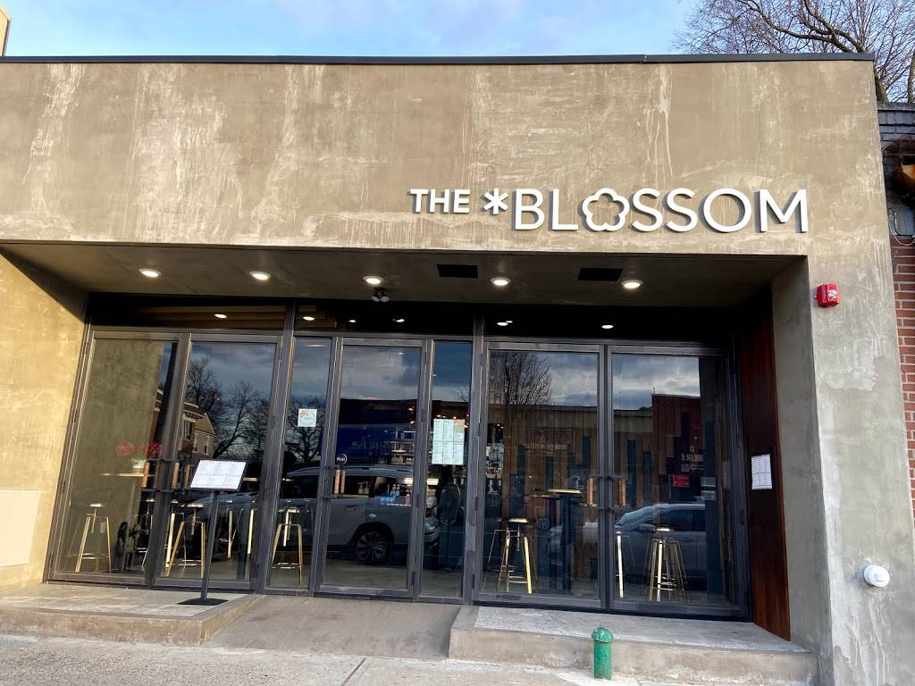 The Blossom | restaurant | 320 Broad Ave, Palisades Park, NJ 07650, USA | 2019474588 OR +1 201-947-4588