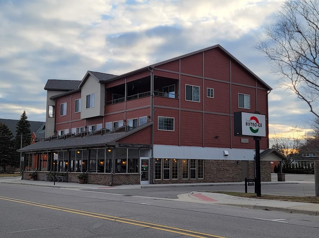 Neimans Bistro 428 | restaurant | 560 S Water St, Marine City, MI 48039, USA | 5868437050 OR +1 586-843-7050