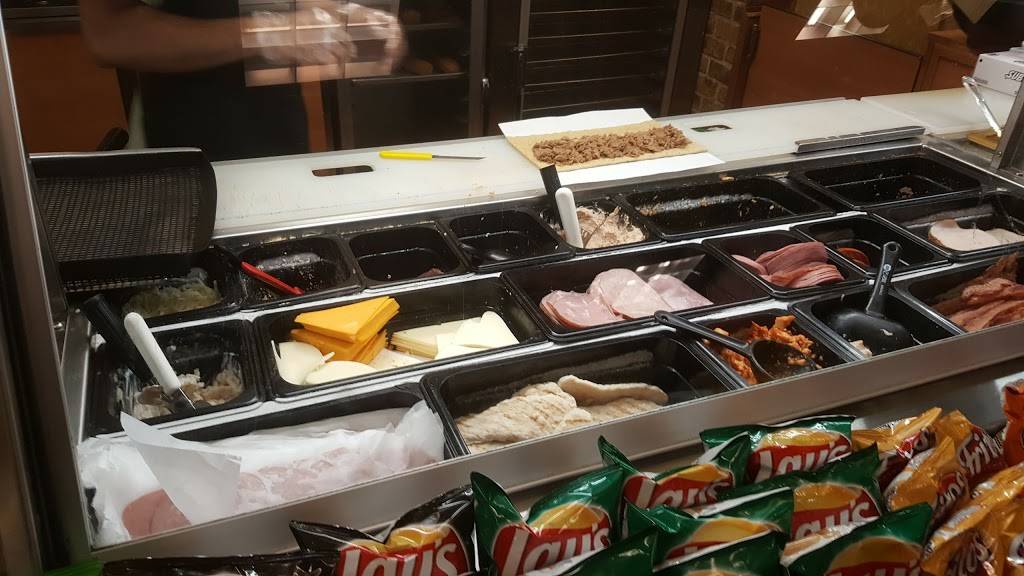 Subway | restaurant | 4320 Commerce Rd, Richmond, VA 23234, USA | 8047430020 OR +1 804-743-0020