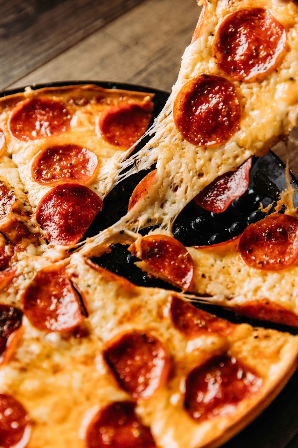 Gelsosomos Pizzeria Griffith | restaurant | 106 N Broad St, Griffith, IN 46319, USA | 2193560220 OR +1 219-356-0220