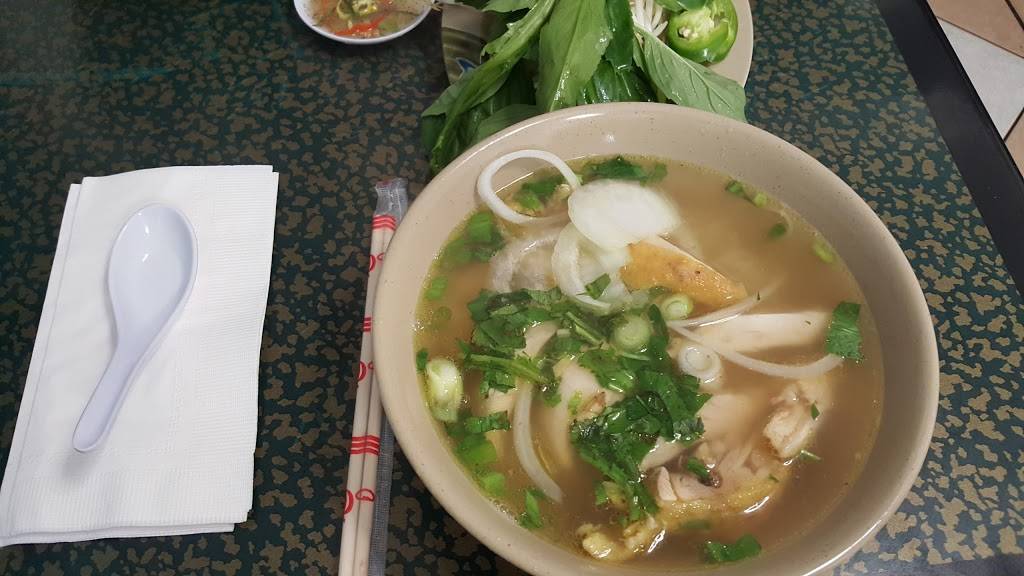 Cafe Pho Ga Thanh Thanh | restaurant | 2539 Kensington Ave, Philadelphia, PA 19125, USA | 2154270483 OR +1 215-427-0483