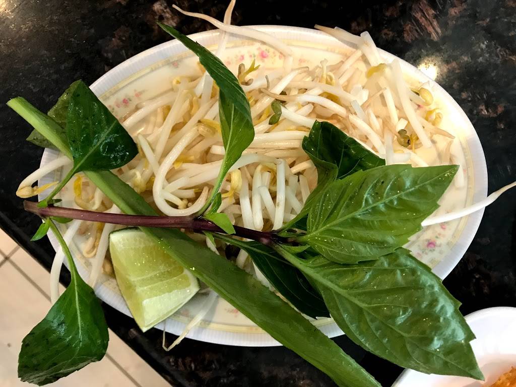 Mi Pho Song Vu | restaurant | 2109 Jane St, North York, ON M3M 1A2, Canada | 4166140149 OR +1 416-614-0149
