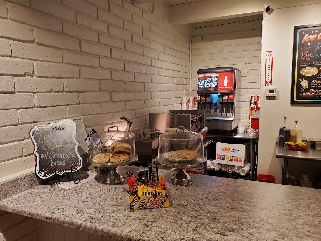 Corner Scoop | restaurant | 3166 AZ-83, Sonoita, AZ 85637, USA | 5202687715 OR +1 520-268-7715