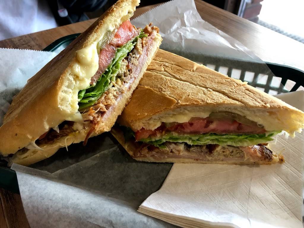 El Tipico Criollo | restaurant | 4721 Normandy Dr, Tampa, FL 33615, USA | 8137708458 OR +1 813-770-8458