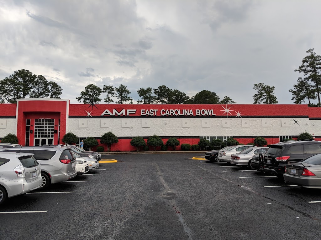Bowlero East Carolina | restaurant | 700 Red Banks Rd, Greenville, NC 27858, USA | 2523555510 OR +1 252-355-5510
