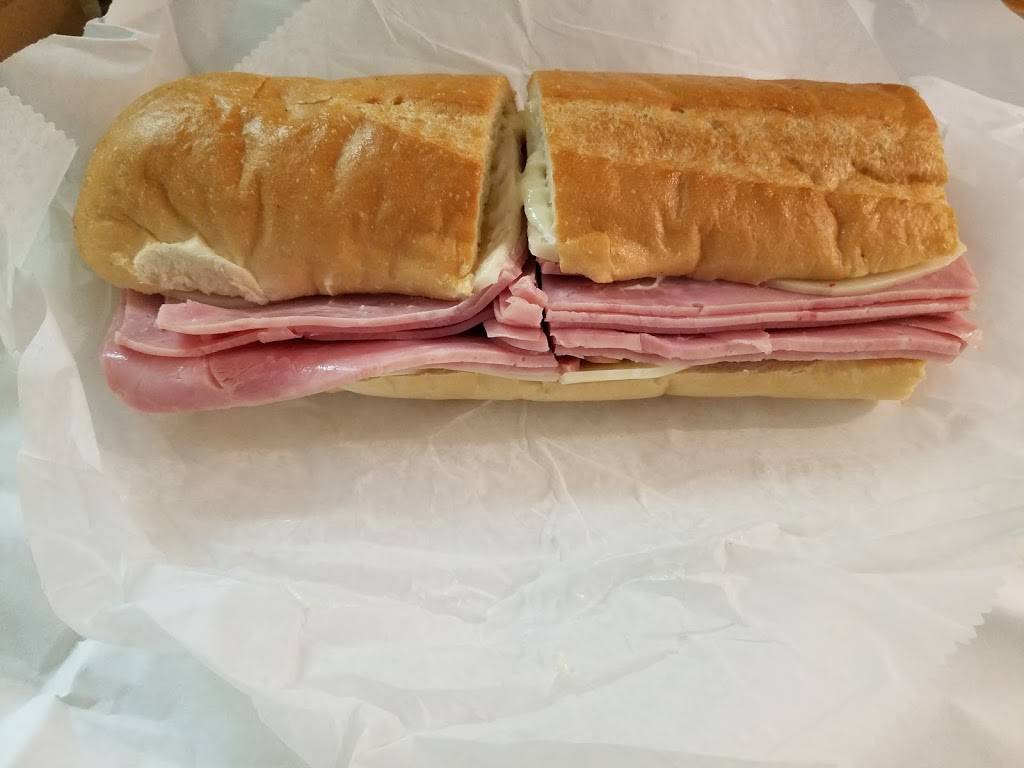 Pasta Fresca & Piadina | restaurant | 2 Lincoln Ave, Mystic, CT 06355, USA | 8605721245 OR +1 860-572-1245