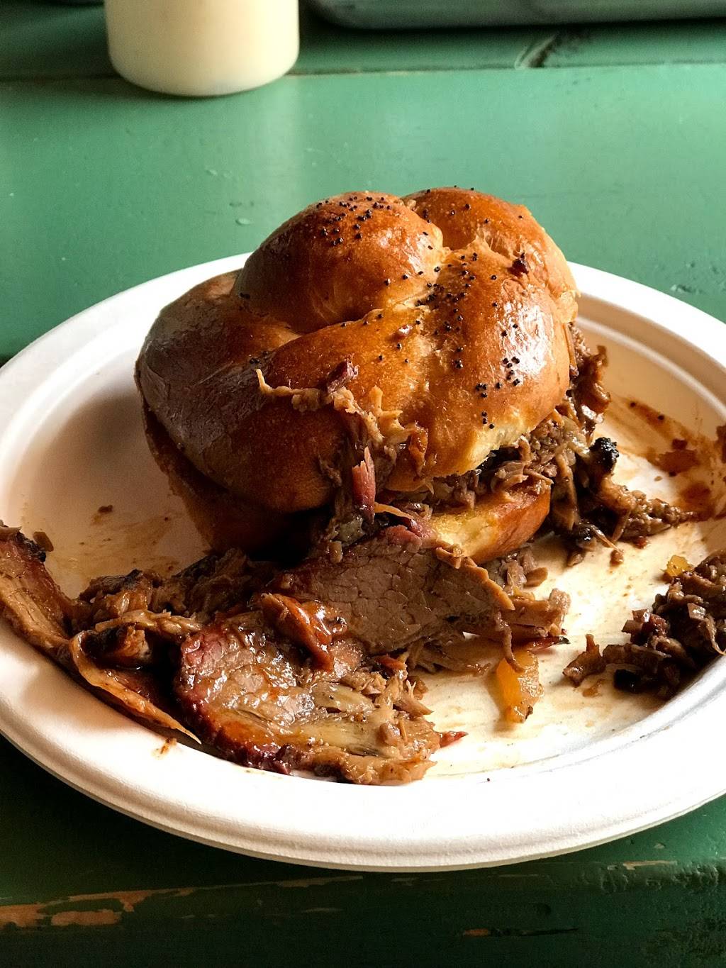 Salvage BBQ | restaurant | 919 Congress St, Portland, ME 04102, USA | 2075532100 OR +1 207-553-2100