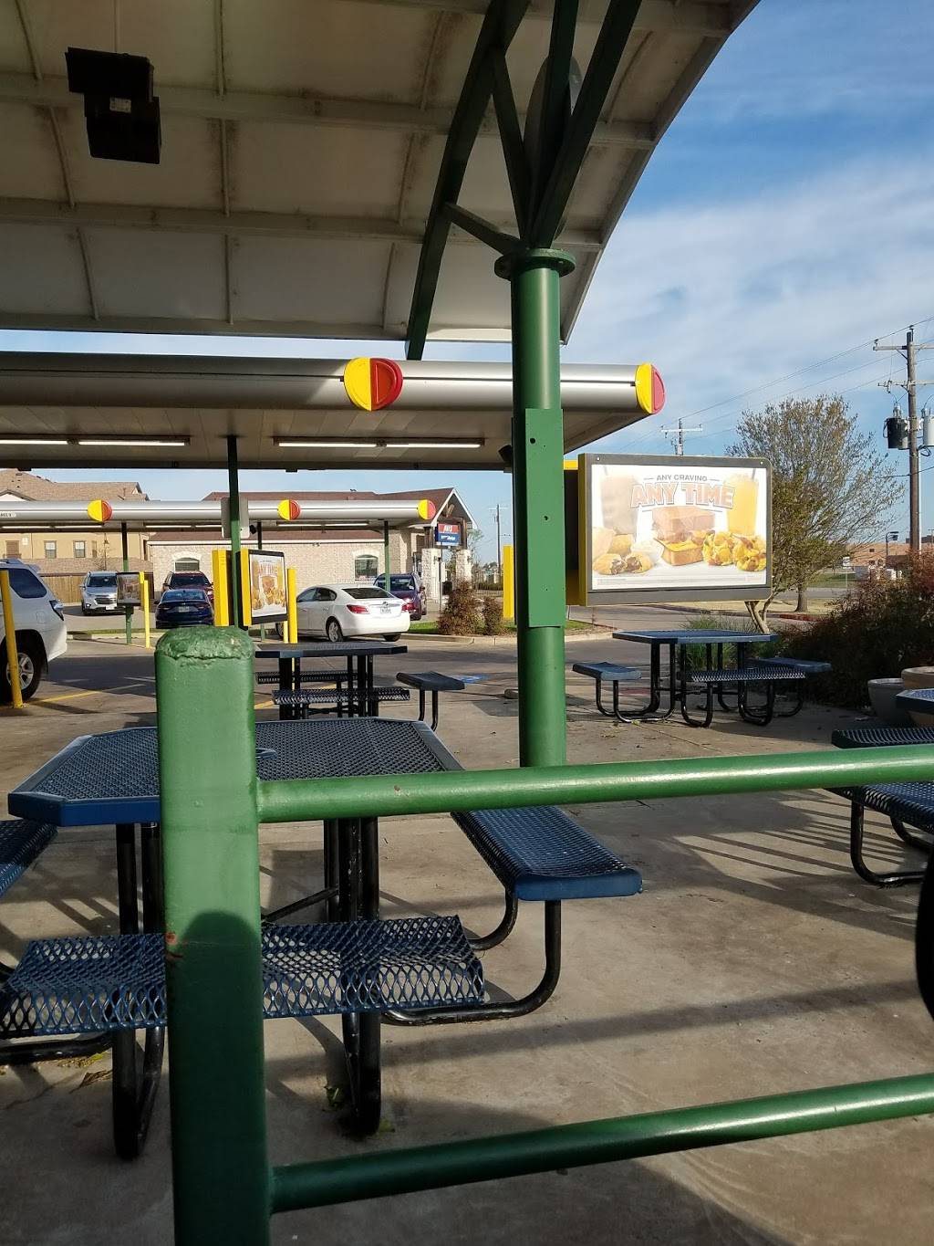 Sonic Drive-In | restaurant | 109 Elk Dr, Burleson, TX 76028, USA | 8172953681 OR +1 817-295-3681