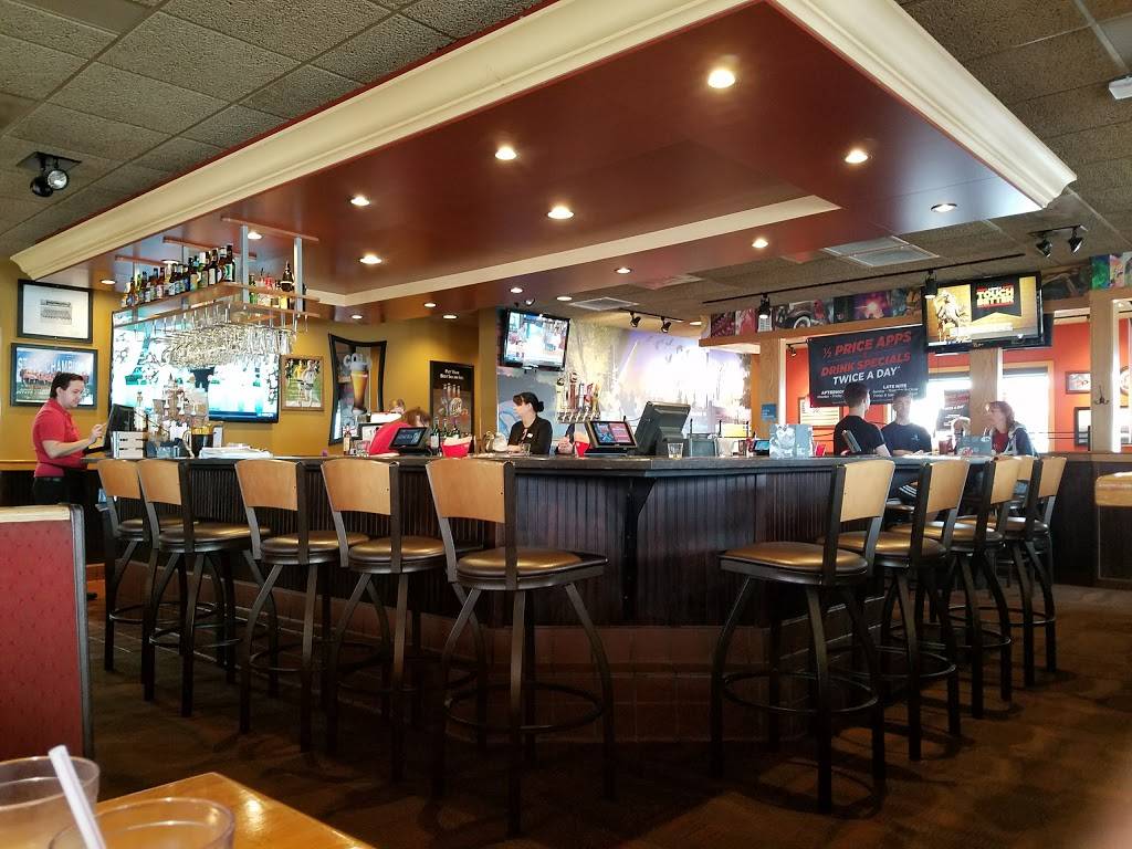 Applebees Grill + Bar | restaurant | 1468 M-32, Alpena, MI 49707, USA | 9893543886 OR +1 989-354-3886