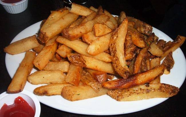 Five Guys | meal takeaway | 11220 NE 124th St, Kirkland, WA 98034, USA | 4258143256 OR +1 425-814-3256