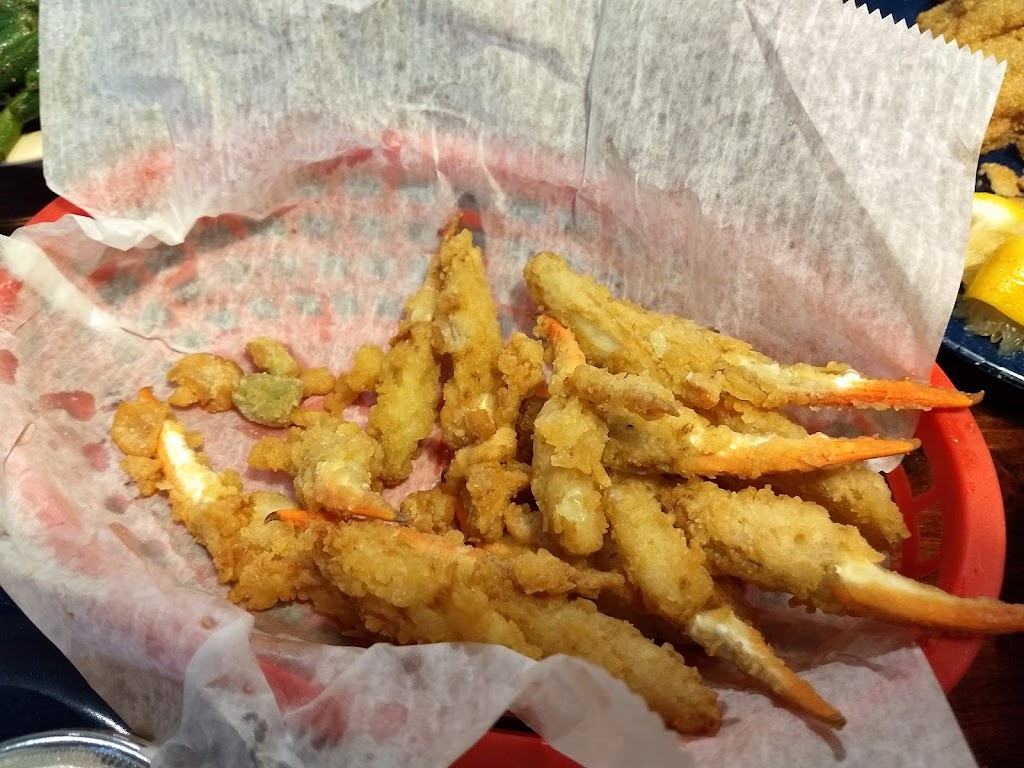 Davids Catfish House Crestview | restaurant | 1296 N Ferdon Blvd, Crestview, FL 32536, USA | 8503312929 OR +1 850-331-2929