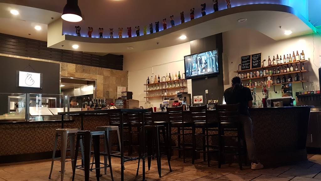 Koreatown Pizza Co. | restaurant | 3900 Wilshire Blvd, Los Angeles, CA 90010, USA | 2137380077 OR +1 213-738-0077