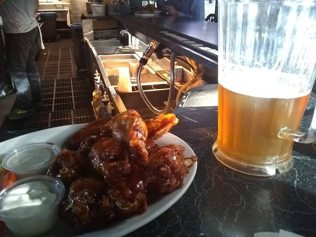 Stingers | restaurant | 7890 La Riviera Dr, Sacramento, CA 95826, USA | 9163814800 OR +1 916-381-4800