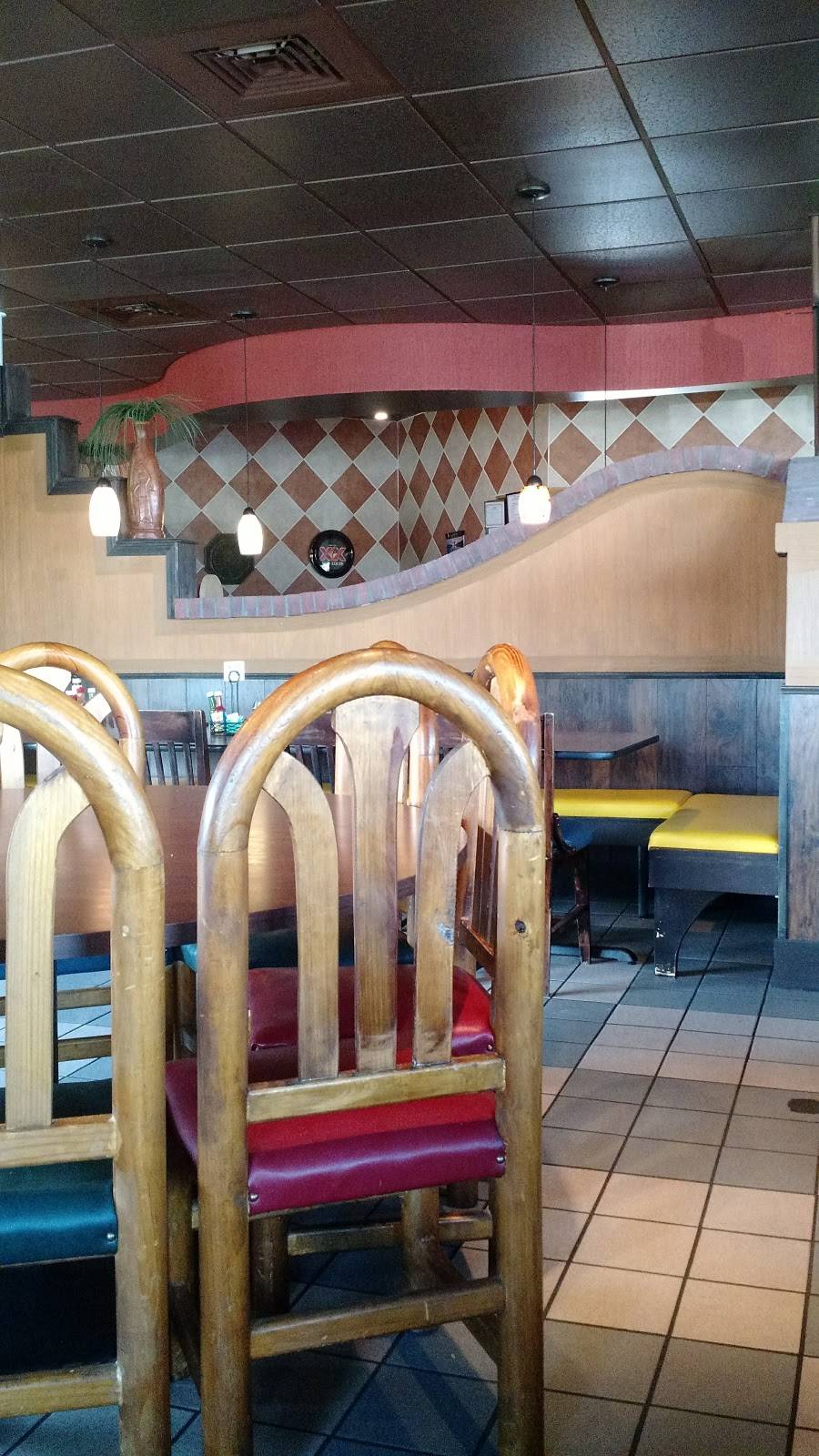 Maya | restaurant | 1240-1298 W Washington St, Pittsfield, IL 62363, USA | 2172854526 OR +1 217-285-4526