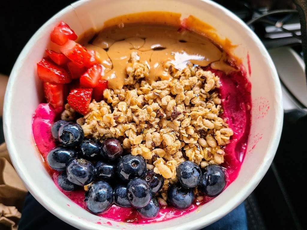 JuiceWell City Centre | restaurant | 797 Sorella Ct Suite 108, Houston, TX 77024, USA | 7133937866 OR +1 713-393-7866