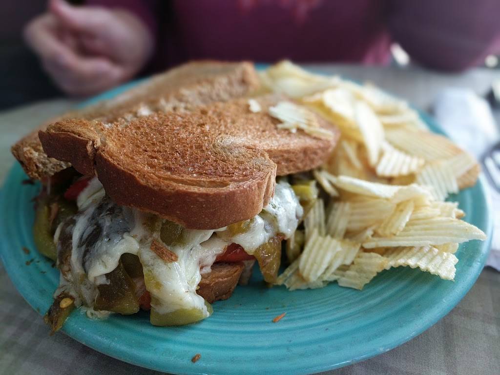 Hobbit Cafe | restaurant | 2243 Richmond Ave, Houston, TX 77098, USA | 7135265460 OR +1 713-526-5460