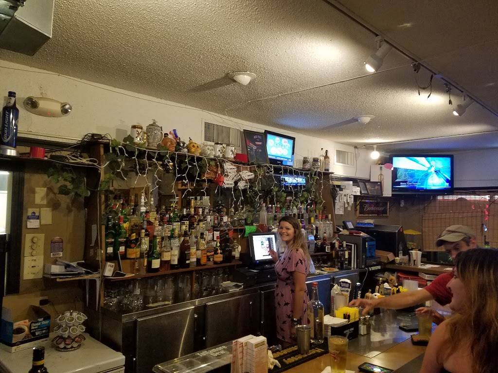 Red Fez Bar & Grill | restaurant | 70 Exchange St, Chicopee, MA 01013, USA | 4133313534 OR +1 413-331-3534