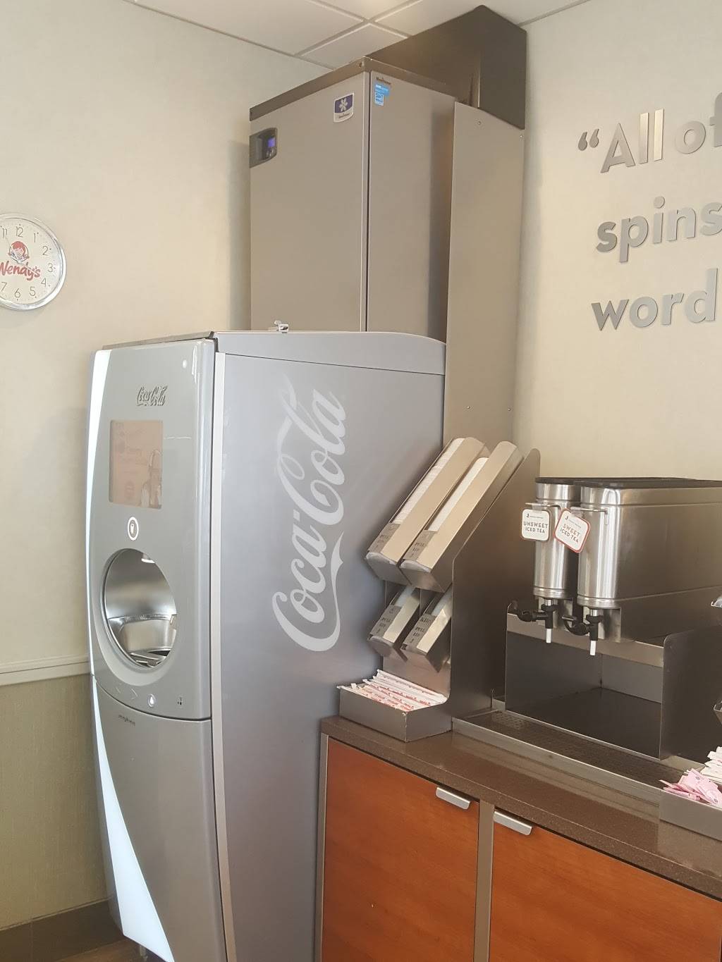 Wendys | restaurant | 9556 US-31, Interlochen, MI 49643, USA | 2317742510 OR +1 231-774-2510