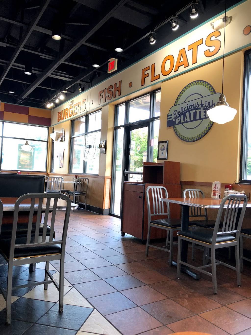 Long John Silvers | restaurant | 379 N Bluff Rd, Collinsville, IL 62234, USA | 6183455571 OR +1 618-345-5571