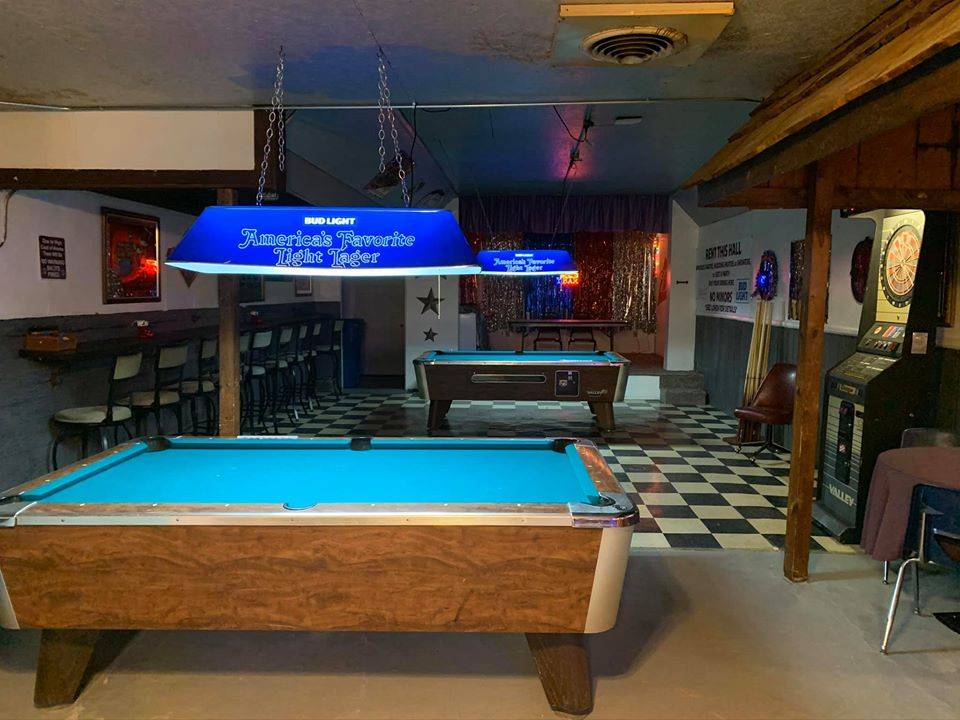 Lorens Old Corral | restaurant | 108 S Bill St, Francesville, IN 47946, USA | 2195672222 OR +1 219-567-2222