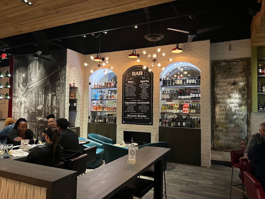 EATaliano Kitchen | restaurant | 900 Battery Ave SE suite1040, Atlanta, GA 30339, USA | 4043213111 OR +1 404-321-3111