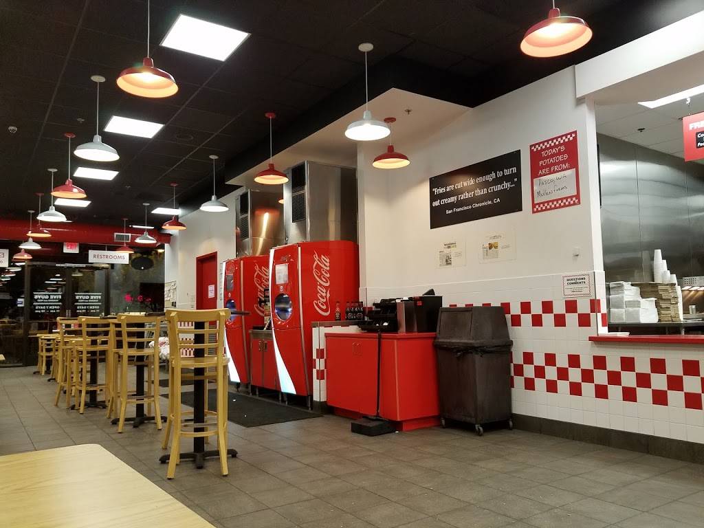 Five Guys | meal takeaway | 2970 W Grant Line Rd, Tracy, CA 95304, USA | 2098338036 OR +1 209-833-8036