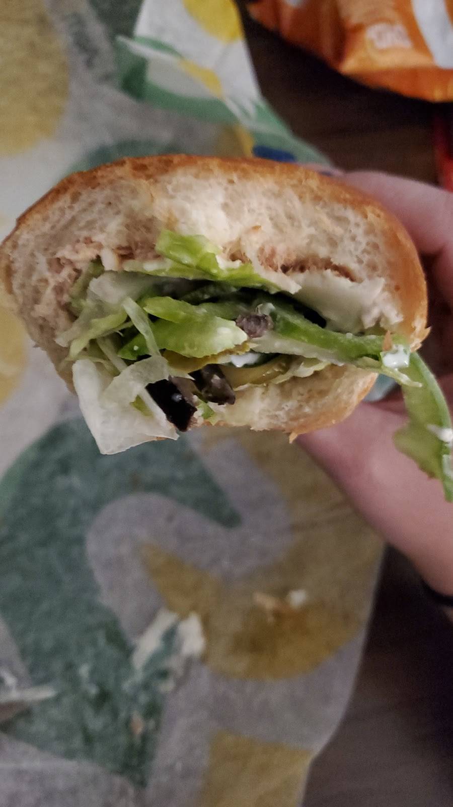 Subway | meal takeaway | 8127 Vineland Ave Suite 8127, Orlando, FL 32821, USA | 4072391296 OR +1 407-239-1296