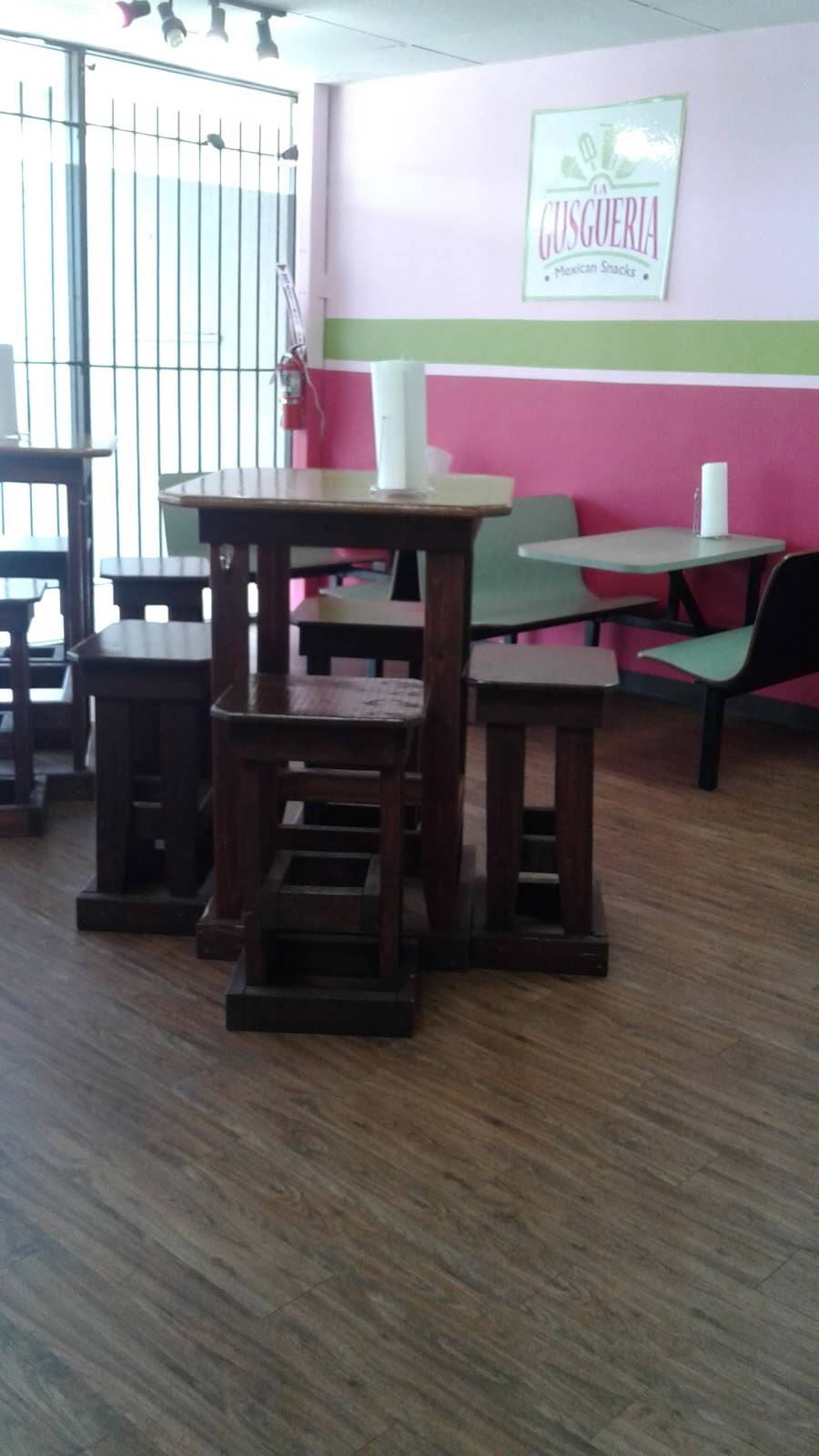 La Gusgueria | restaurant | 14680 Wallisville Rd, Houston, TX 77049, USA | 3465715183 OR +1 346-571-5183