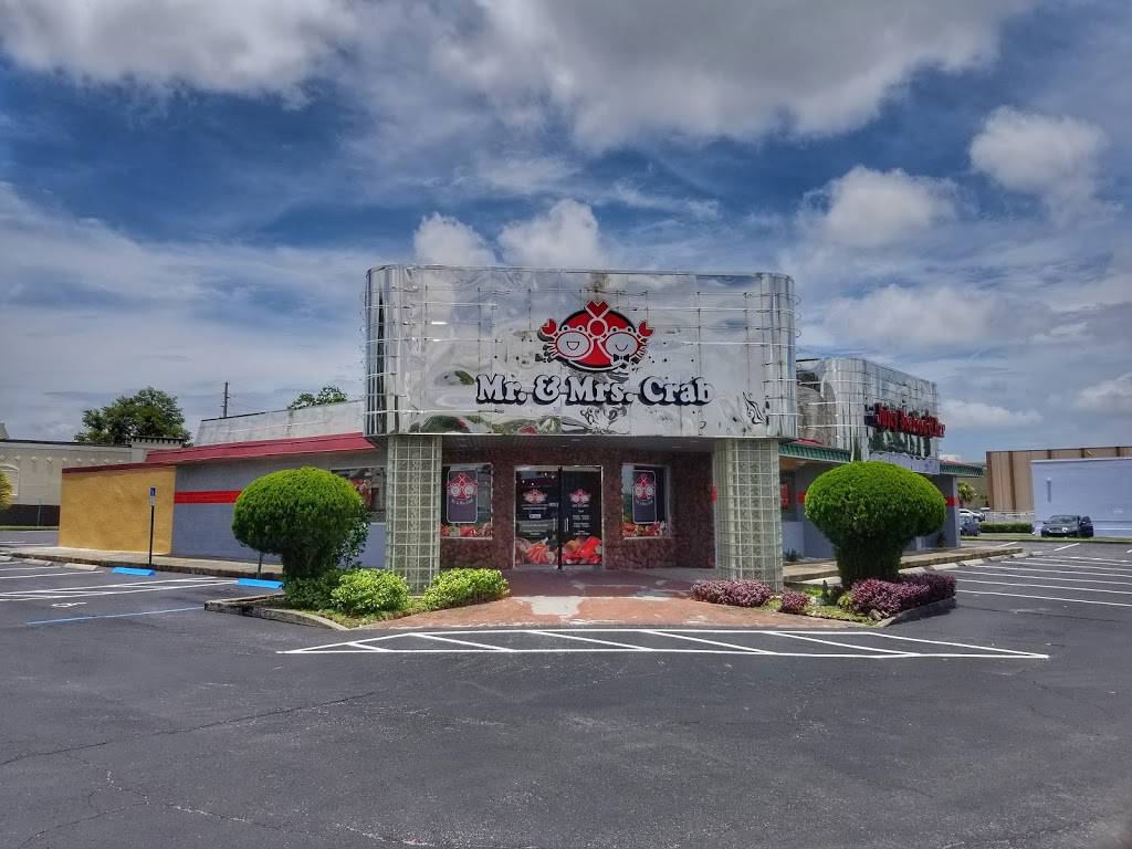 Mr. & Mrs. Crab | restaurant | 7220 S Orange Blossom Trail, Orlando, FL 32809, USA | 4072334945 OR +1 407-233-4945