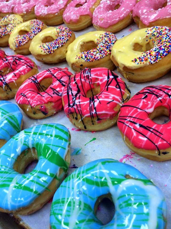 Sweet Things & Grill | restaurant | 1011 Veterans Memorial Blvd, Metairie, LA 70005, USA | 5048341845 OR +1 504-834-1845