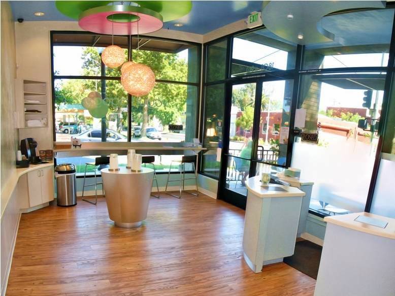 Yogurtagogo | restaurant | 1801 L St, Sacramento, CA 95811, USA | 9163464649 OR +1 916-346-4649