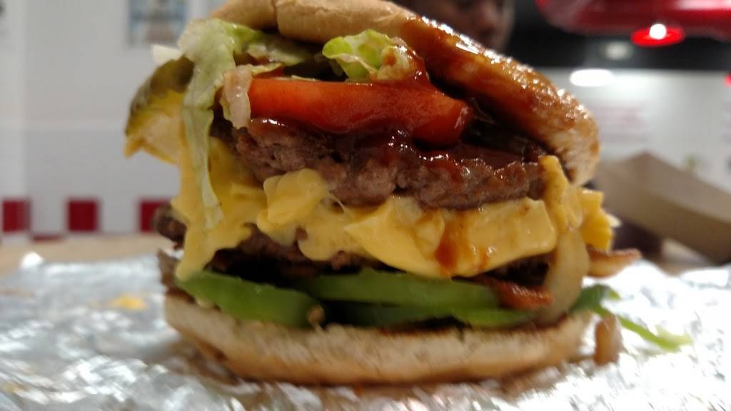 Five Guys | meal takeaway | 4902 E Shea Blvd, Phoenix, AZ 85028, USA | 4804830490 OR +1 480-483-0490