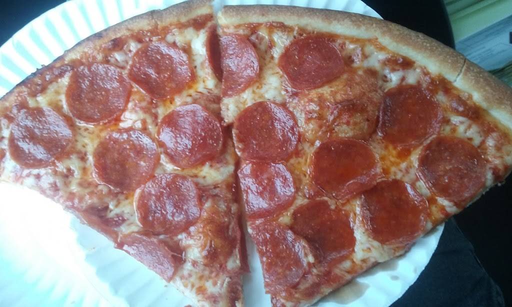 Broadways Best Pizza | meal delivery | 483 E Broadway, Boston, MA 02127, USA | 6172681228 OR +1 617-268-1228