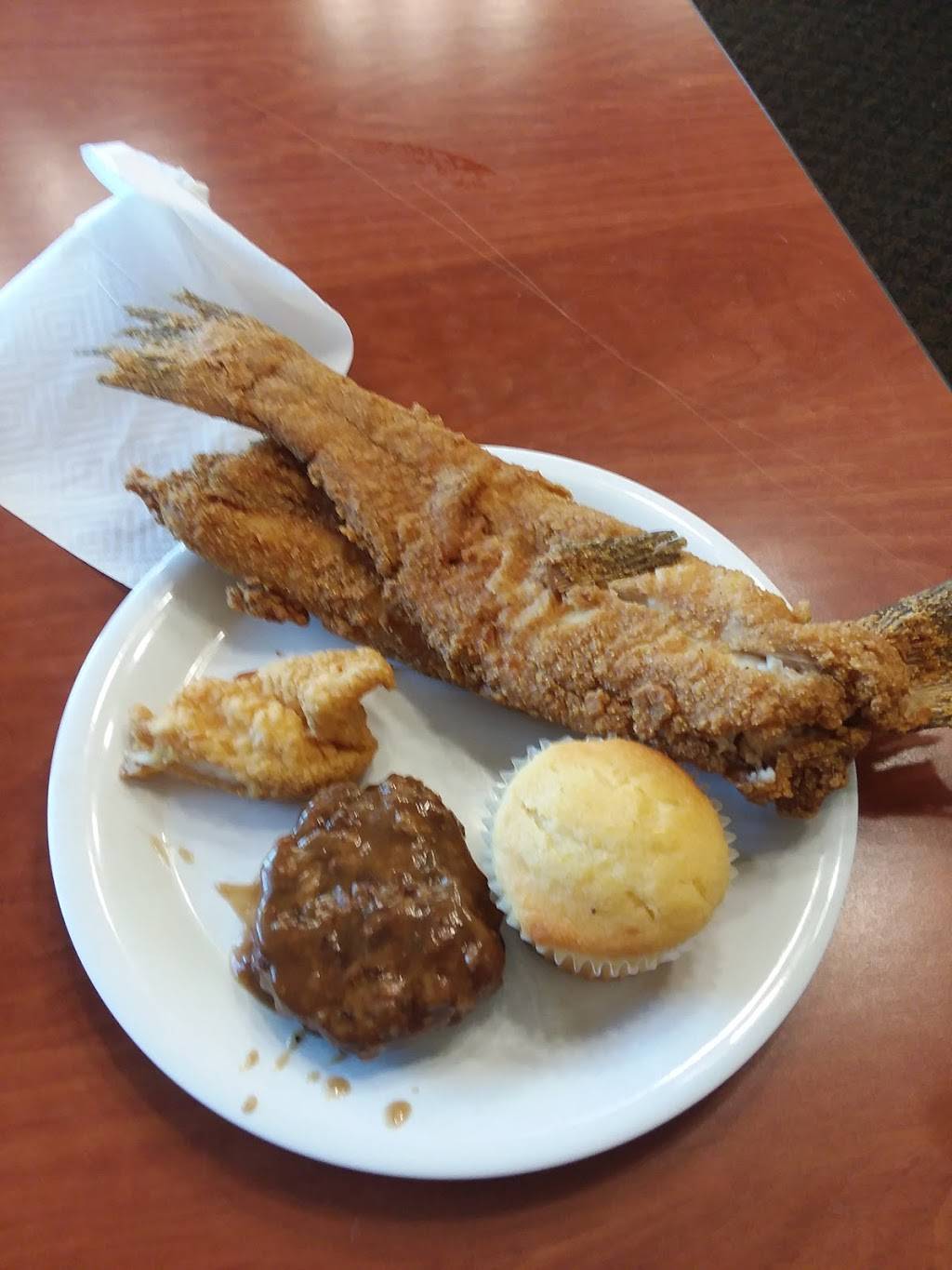 Golden Corral Buffet & Grill | meal takeaway | 7701 N Tryon St, Charlotte, NC 28262, USA | 7045494555 OR +1 704-549-4555
