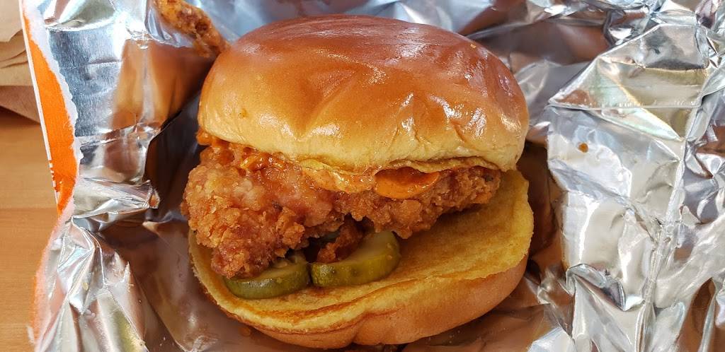 Popeyes Louisiana Kitchen | restaurant | 3029 N 90th St, Omaha, NE 68134, USA | 4025725099 OR +1 402-572-5099