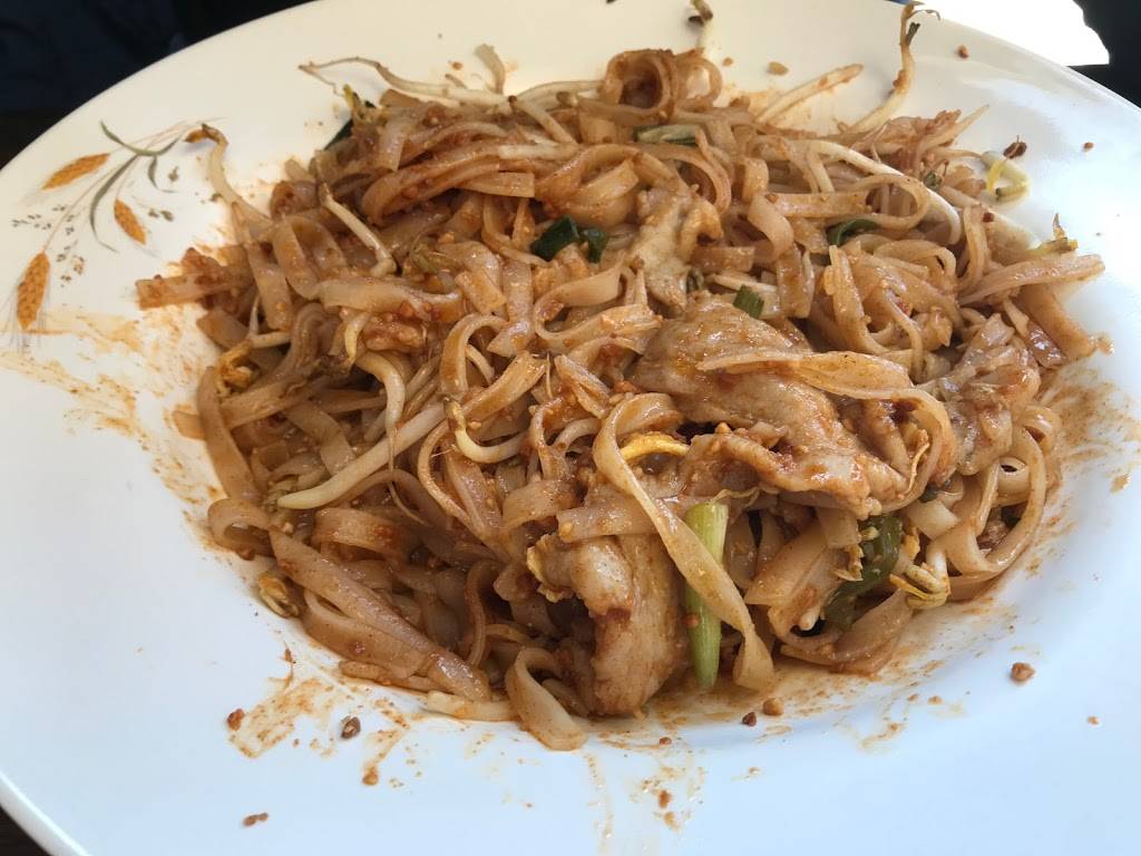 Bangkok Express | restaurant | 1174 W Hill Rd #4, Flint, MI 48507, USA | 8104842169 OR +1 810-484-2169