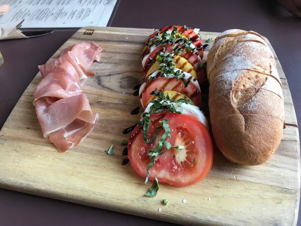 The Federal NoHo | restaurant | 5303 Lankershim Blvd, North Hollywood, CA 91601, USA | 8189802555 OR +1 818-980-2555