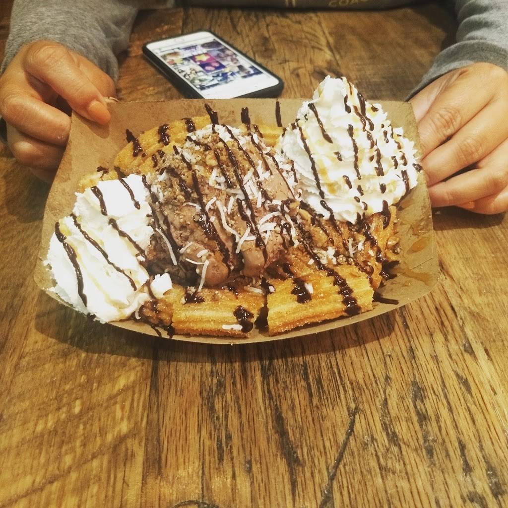 Churroholic | restaurant | 11382 Beach Blvd, Stanton, CA 90680, USA | 7147585188 OR +1 714-758-5188