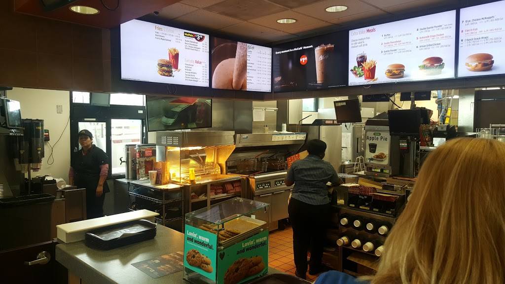 McDonalds | cafe | 7596 SW Lost River Rd, Stuart, FL 34997, USA | 7727812326 OR +1 772-781-2326